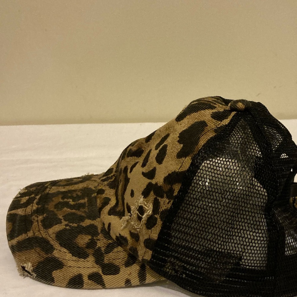 Leopard Print Distressed Mesh Back Cap - Picture 2 of 5